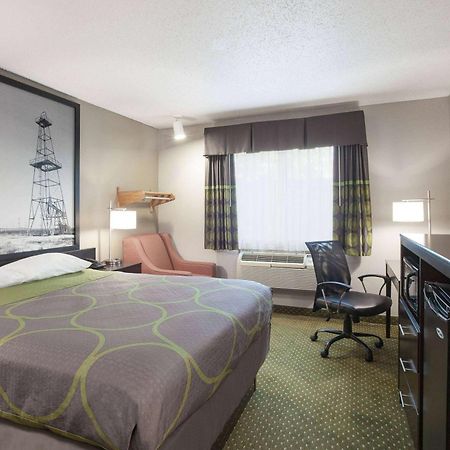 Super 8 By Wyndham Bedford Dfw Airport West Motel Ngoại thất bức ảnh
