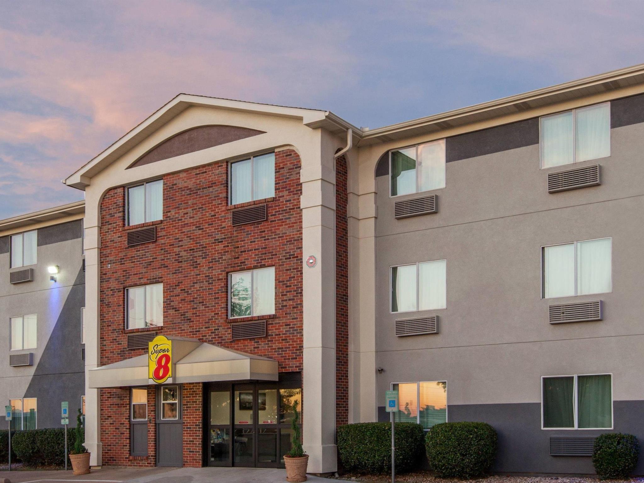 Super 8 By Wyndham Bedford Dfw Airport West Motel Ngoại thất bức ảnh
