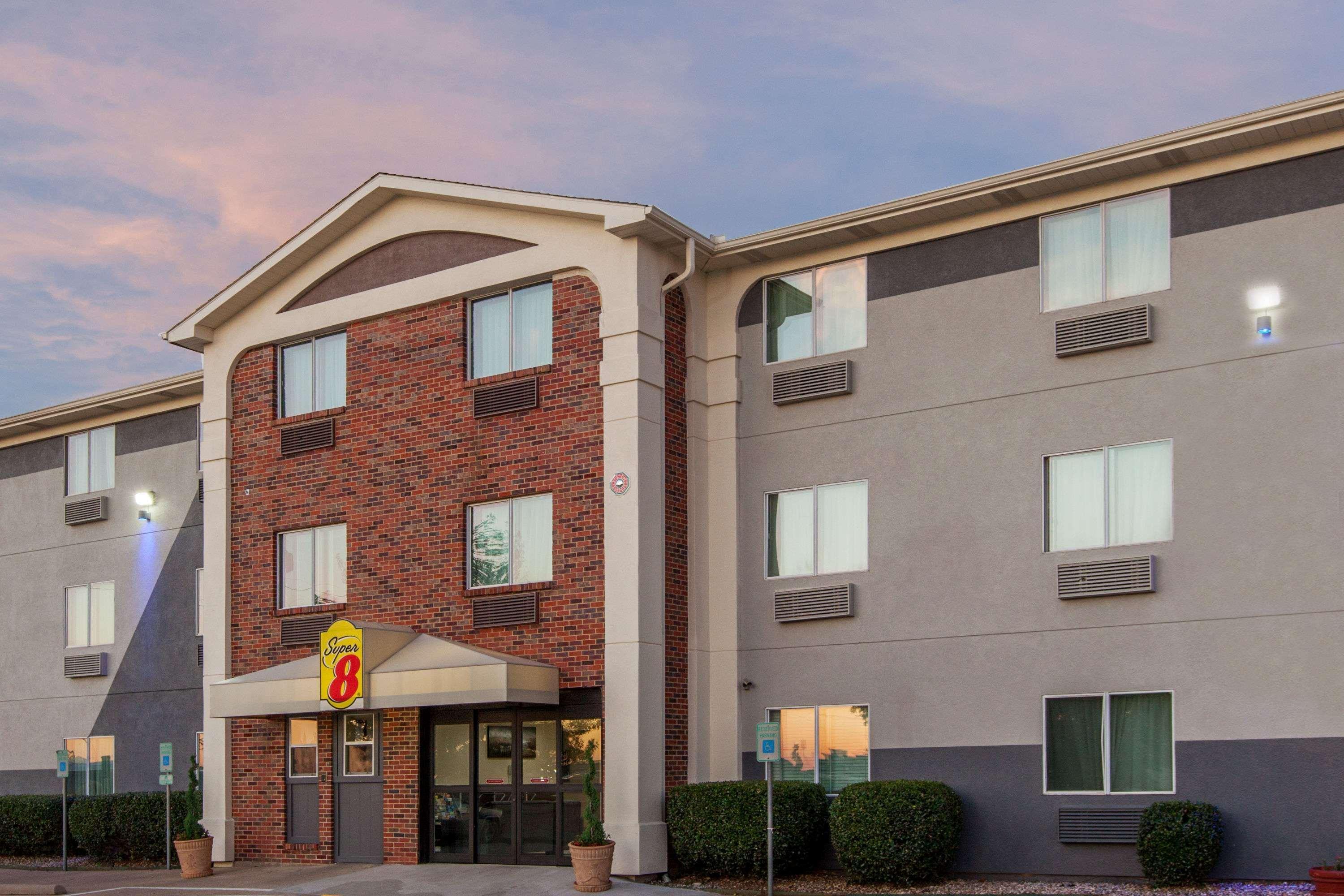 Super 8 By Wyndham Bedford Dfw Airport West Motel Ngoại thất bức ảnh