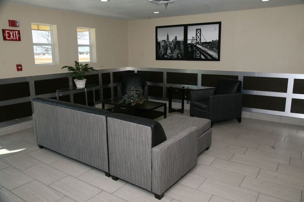 Super 8 By Wyndham Bedford Dfw Airport West Motel Ngoại thất bức ảnh